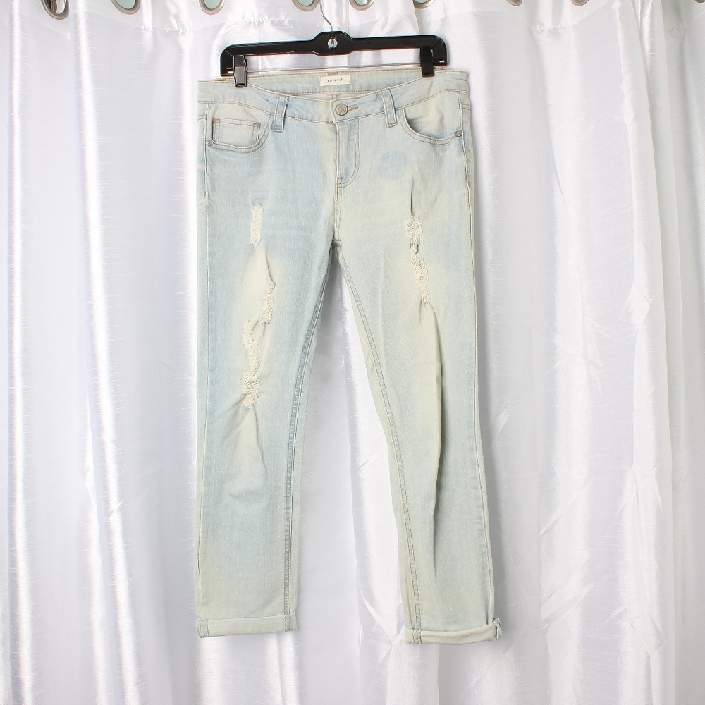 Distressed Denim Capris